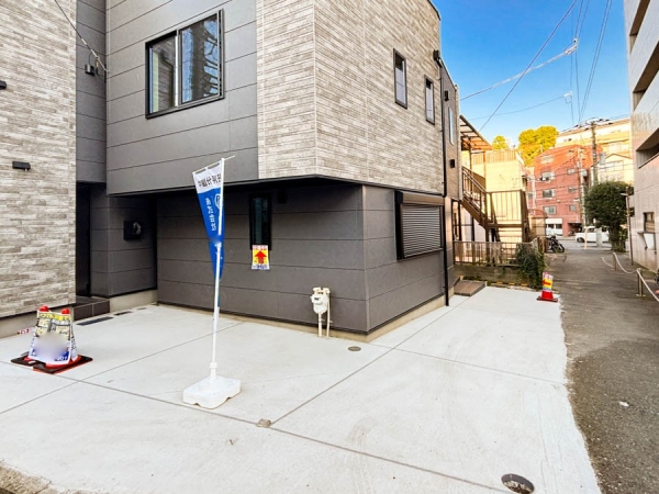 横浜市西区藤棚町２丁目　新築一戸建て