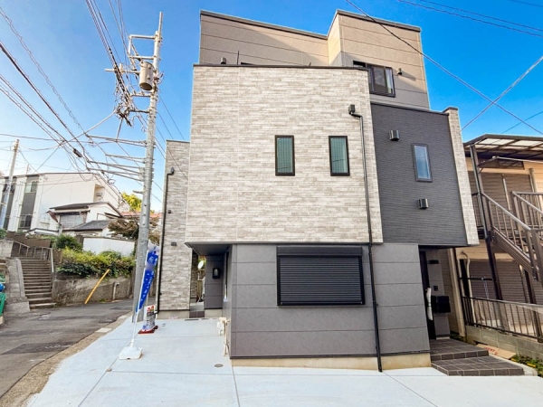 横浜市西区藤棚町２丁目　新築一戸建て