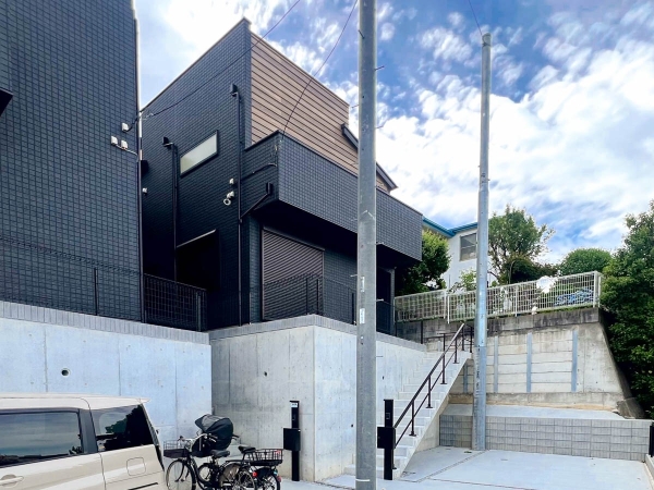 横浜市鶴見区下末吉５丁目　新築一戸建て