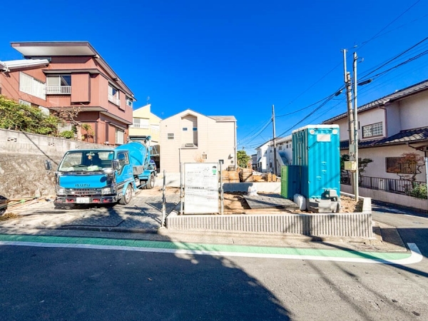 横浜市港南区笹下７丁目　新築一戸建て