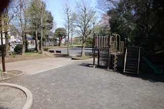 横浜市緑区上山３丁目の中古一戸建て(上山町公園)