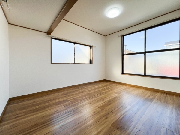 座間市ひばりが丘３丁目の中古一戸建て