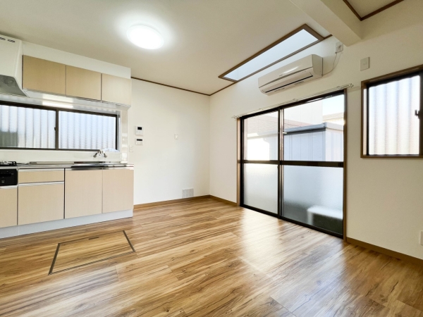 座間市ひばりが丘３丁目　中古一戸建て