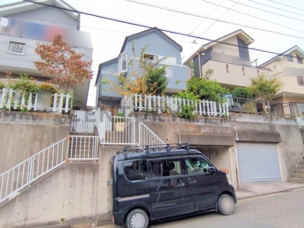 横浜市青葉区田奈町　中古一戸建て