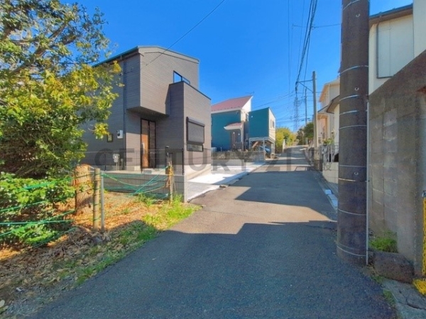 川崎市宮前区東有馬５丁目　新築一戸建て