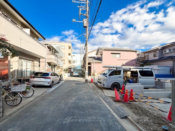 川崎市中原区上平間　新築一戸建て