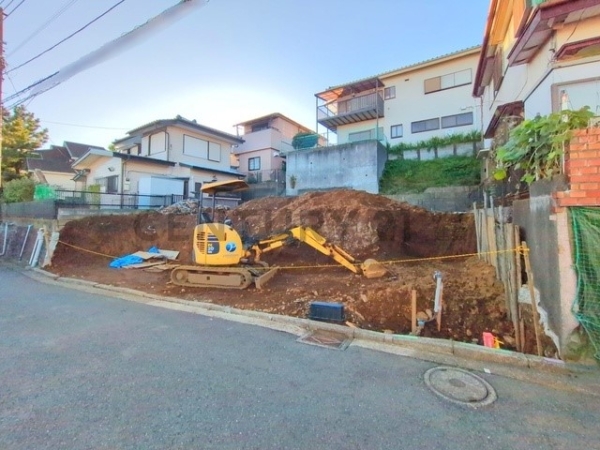 横浜市南区六ツ川２丁目　新築一戸建て