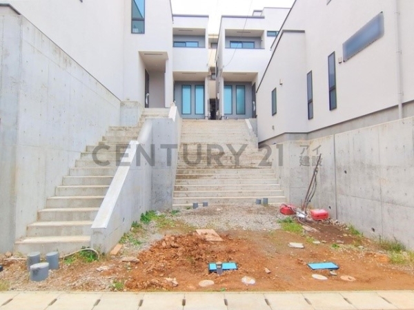 川崎市多摩区三田３丁目　中古一戸建て