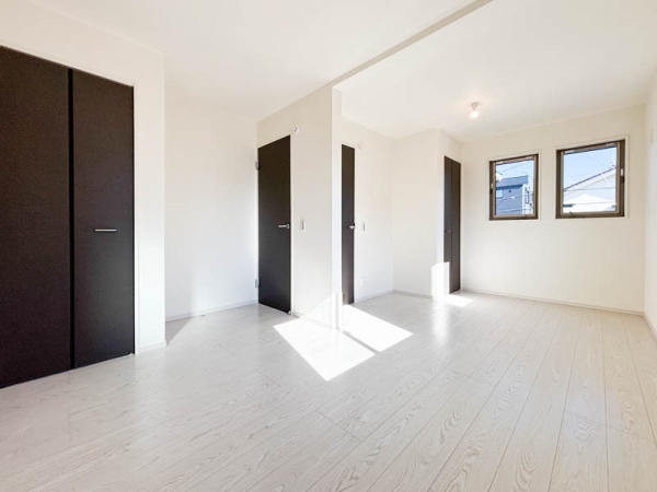 平塚市平塚１丁目　新築一戸建て