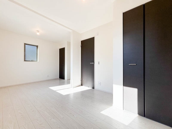 平塚市平塚１丁目　新築一戸建て