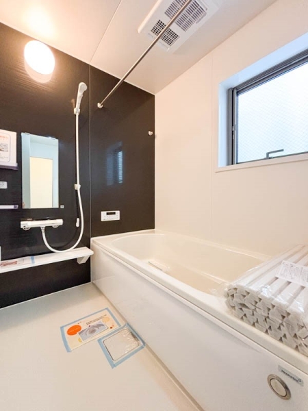 平塚市平塚１丁目　新築一戸建て