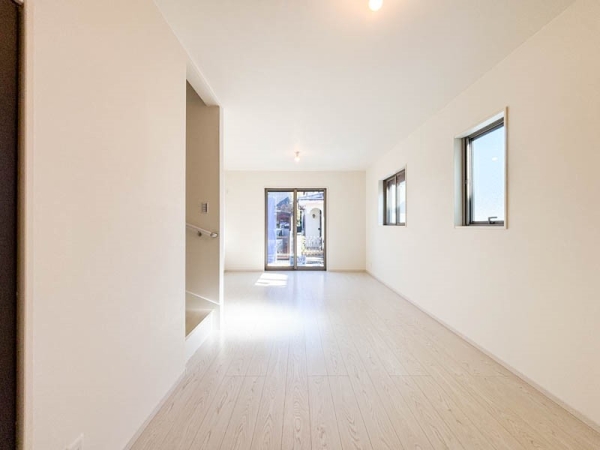 平塚市平塚１丁目　新築一戸建て