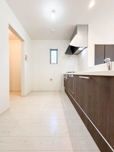 平塚市平塚１丁目　新築一戸建て