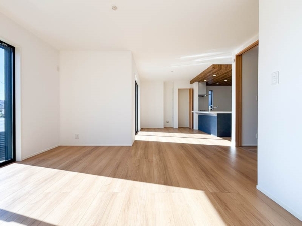 川崎市麻生区千代ケ丘６丁目　新築一戸建て