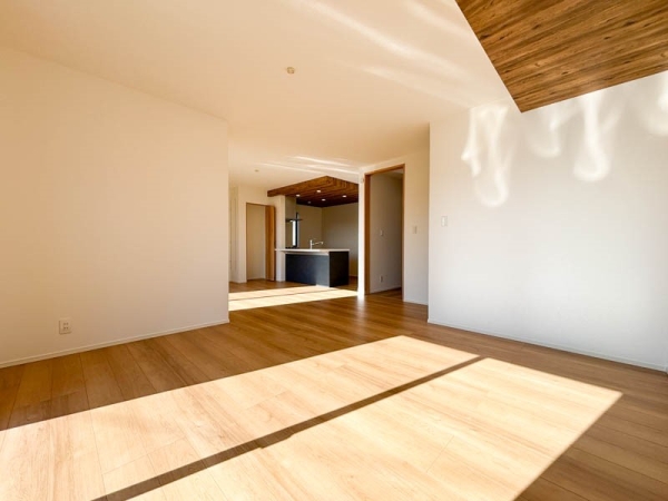 川崎市麻生区千代ケ丘６丁目　新築一戸建て