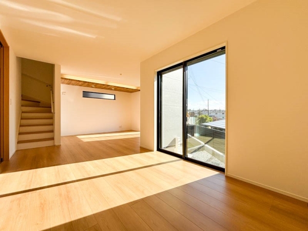 川崎市麻生区千代ケ丘６丁目　新築一戸建て