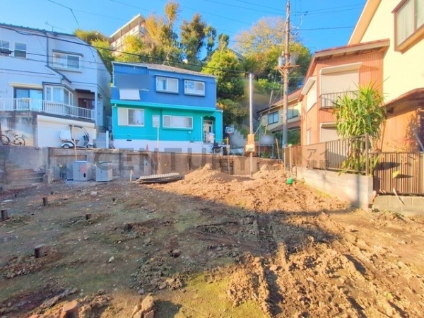 横浜市中区本牧町１丁目　新築一戸建て