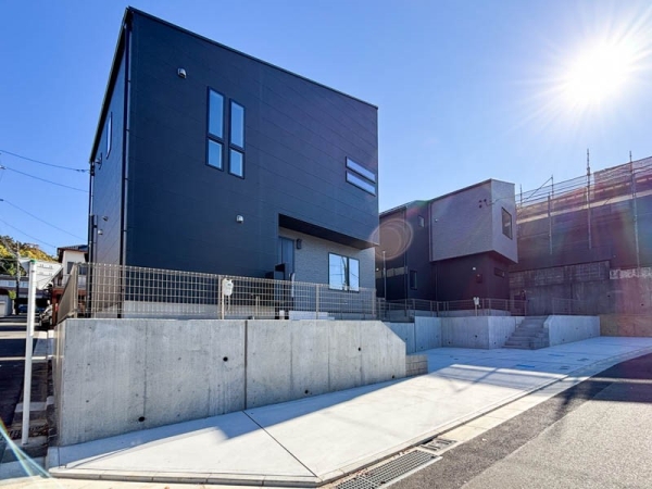 川崎市麻生区千代ケ丘６丁目　新築一戸建て