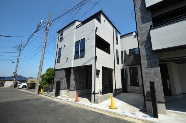 横浜市金沢区富岡東1丁目 新築一戸建て