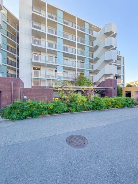 ＢＥＬＩＳＴＡあざみ野