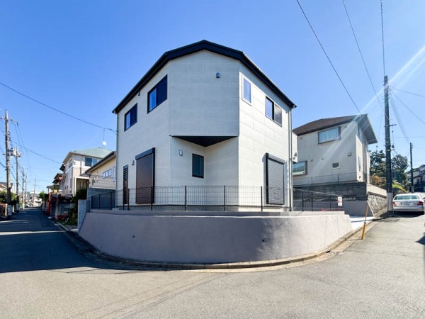 横浜市戸塚区汲沢町　新築一戸建て