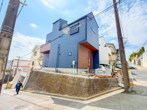 横浜市南区永田北３丁目　新築一戸建て