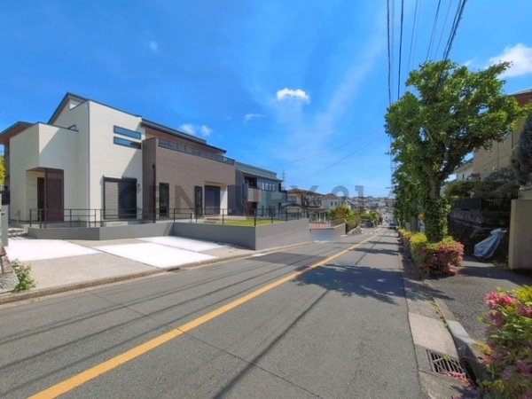 横浜市金沢区釜利谷西３丁目　新築一戸建て
