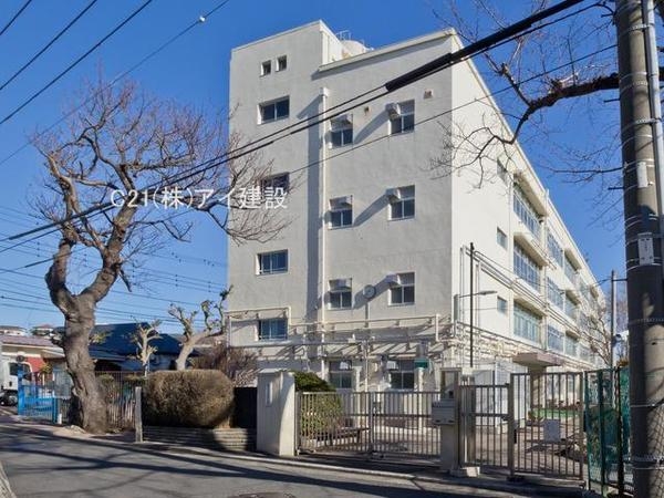 横浜市港南区上大岡東３丁目の中古一戸建て(横浜市立上大岡小学校)