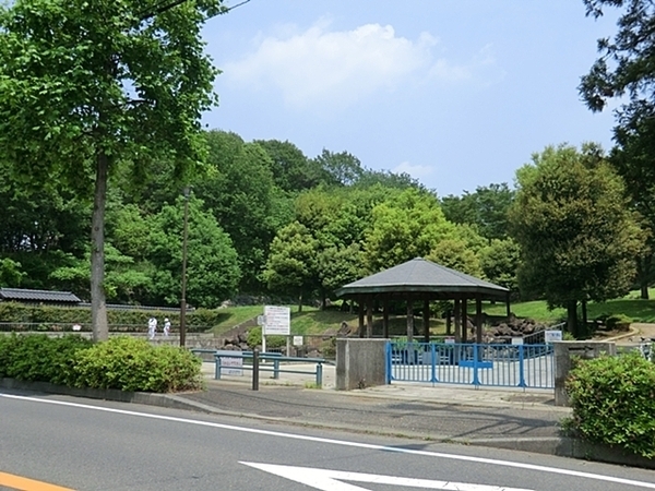 川崎市麻生区虹ケ丘１丁目　新築一戸建て(王禅寺ふるさと公園)