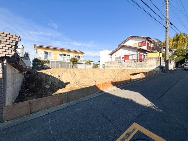 横浜市青葉区大場町　新築一戸建て