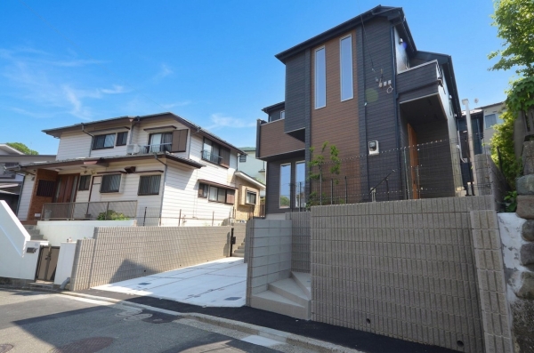 横浜市金沢区富岡西２丁目　新築一戸建て