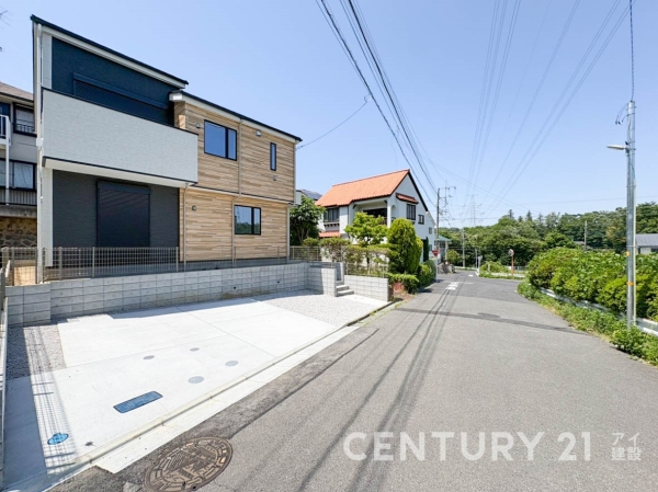 横浜市青葉区奈良町　新築一戸建て