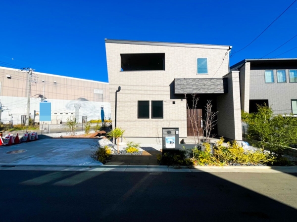 綾瀬市深谷中２丁目の中古一戸建て