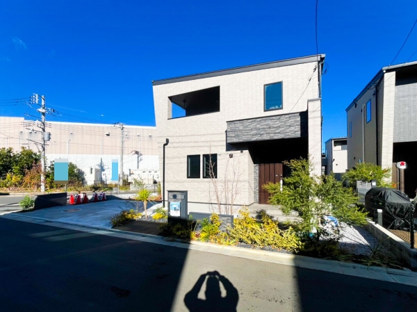 綾瀬市深谷中２丁目　新築一戸建て