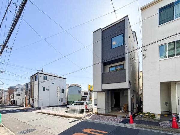 横浜市西区西戸部町２丁目　新築一戸建て