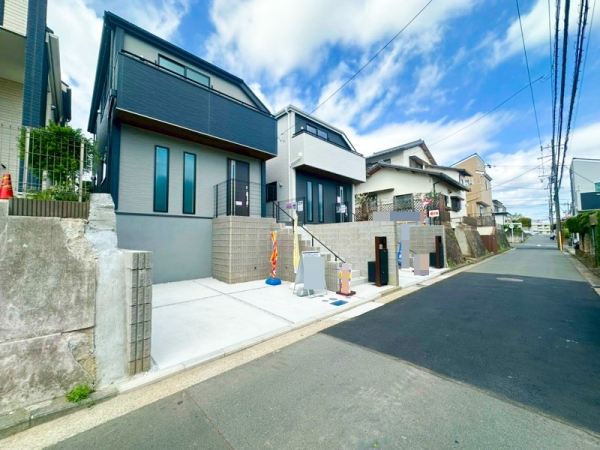 横浜市南区永田台　新築一戸建て