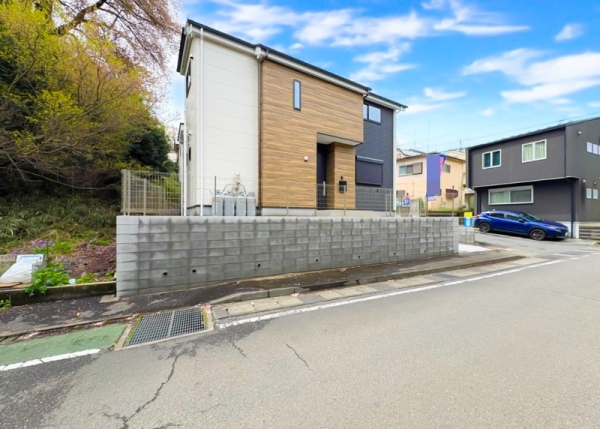 町田市本町田　新築一戸建て