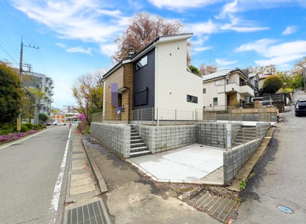 町田市本町田　新築一戸建て