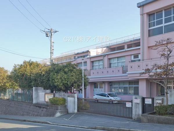 横浜市金沢区六浦東３丁目　新築一戸建て(横浜市立六浦南小学校)