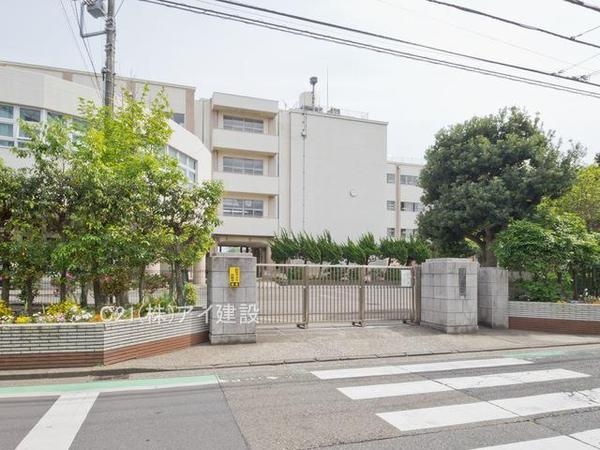 横浜市金沢区六浦東３丁目　新築一戸建て(横浜市立六浦中学校)