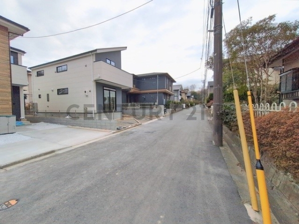 川崎市麻生区虹ケ丘１丁目　新築一戸建て