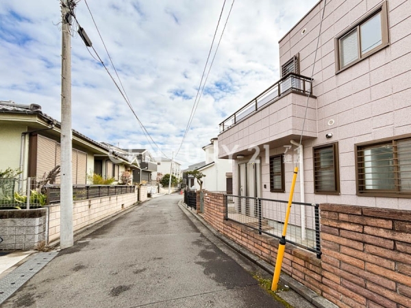 横浜市保土ケ谷区峰岡町３丁目の中古一戸建て