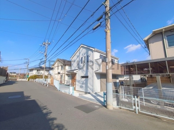 横浜市青葉区大場町　新築一戸建て