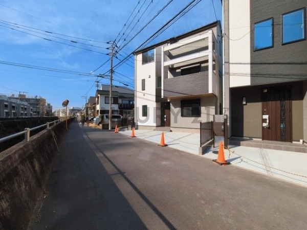 川崎市高津区明津　新築一戸建て
