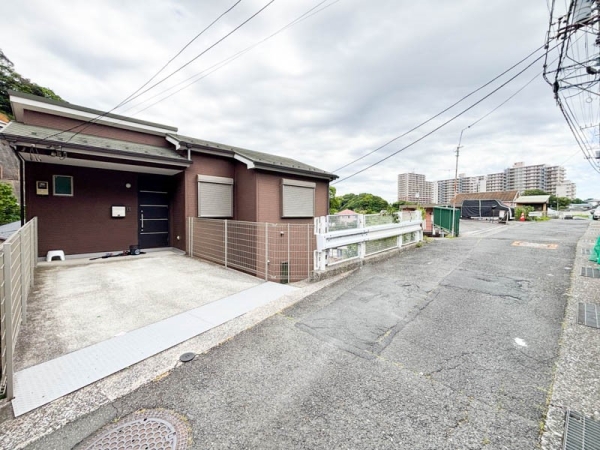 横須賀市坂本町２丁目　中古一戸建て