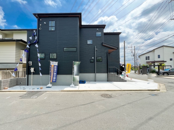 横浜市青葉区荏田西２丁目　新築一戸建て