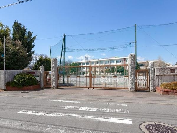 向ケ丘遊園パーク・ホームズ(川崎市立登戸小学校)