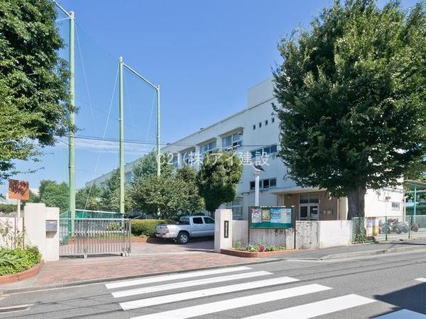 横浜市旭区白根２丁目　新築一戸建て(横浜市立鶴ケ峯中学校)
