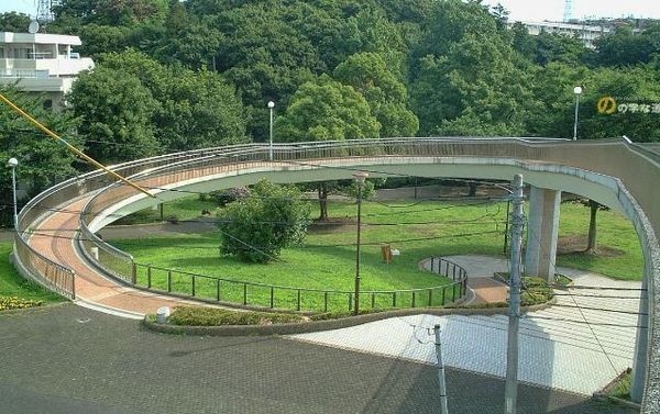 横浜市旭区白根２丁目　新築一戸建て(白根公園)