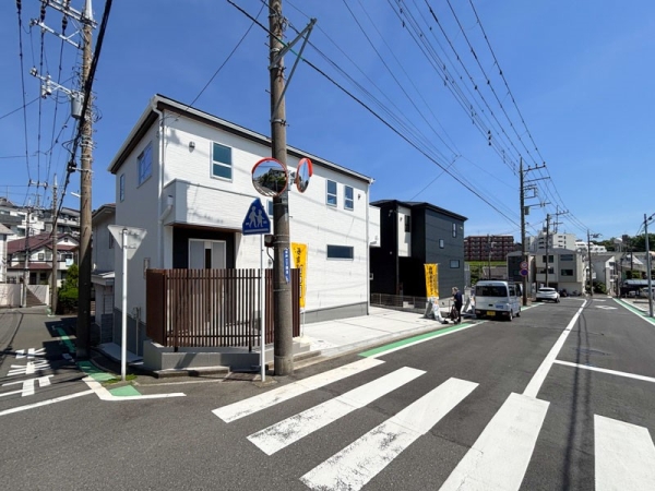 横浜市戸塚区平戸２丁目　新築一戸建て